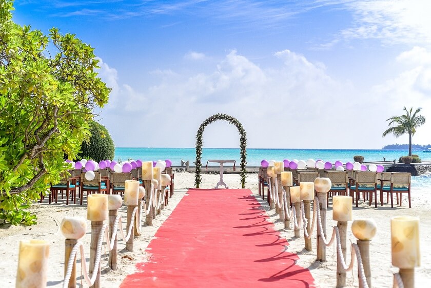 budget beach destination wedding