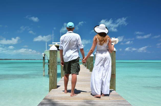 getting yacht Bahamas honeymoon